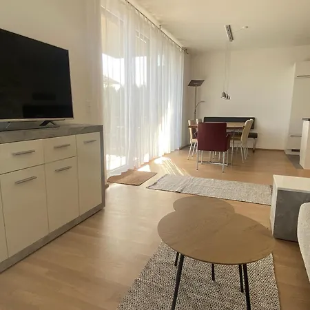 Burgblick Haus Fux-immo, 10min Zum Skifahren, 10 Min Zum See, Rundherum Wandern Und Radeln Villach