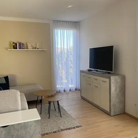 Burgblick Haus Fux-immo, 10min Zum Skifahren, 10 Min Zum See, Rundherum Wandern Und Radeln * Villach