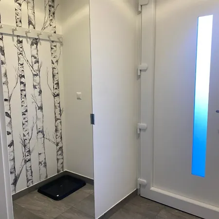 Appartement Burgblick Haus Fux-immo, 10min Zum Skifahren, 10 Min Zum See, Rundherum Wandern Und Radeln *