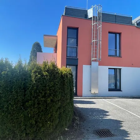 Burgblick Haus Fux-immo, 10min Zum Skifahren, 10 Min Zum See, Rundherum Wandern Und Radeln * Villach