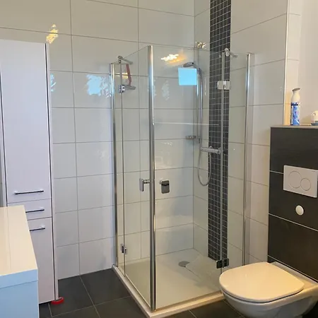 Burgblick Haus Fux-immo, 10min Zum Skifahren, 10 Min Zum See, Rundherum Wandern Und Radeln Appartement Villach