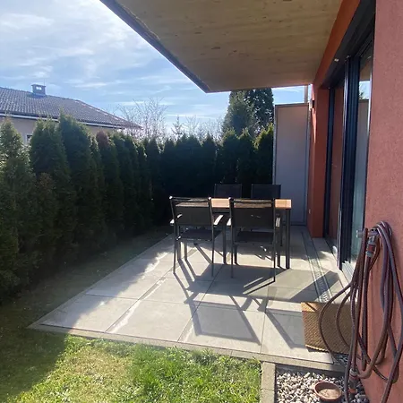 Appartement Burgblick Haus Fux-immo, 10min Zum Skifahren, 10 Min Zum See, Rundherum Wandern Und Radeln *
