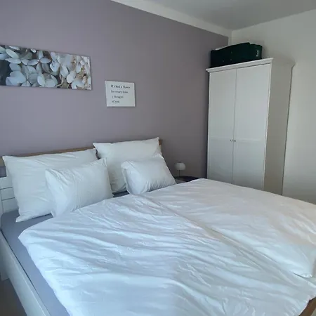 Apartment Burgblick Haus Fux-immo, 10min Zum Skifahren, 10 Min Zum See, Rundherum Wandern Und Radeln *