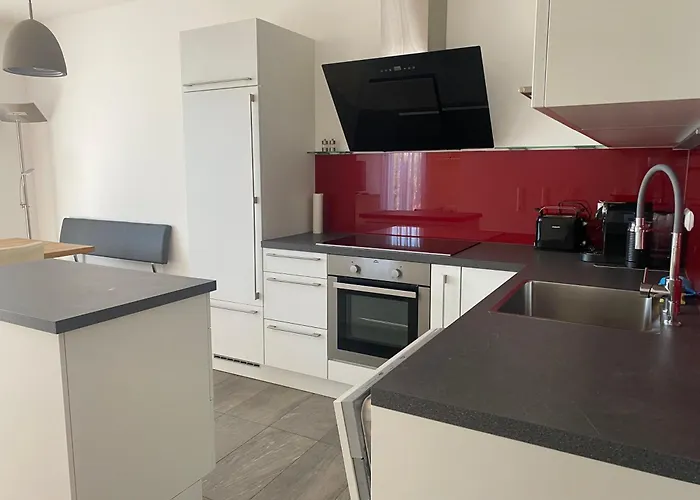 Burgblick Haus Fux-immo, 10min Zum Skifahren, 10 Min Zum See, Rundherum Wandern Und Radeln