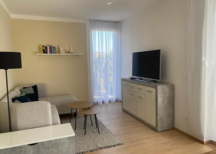 Burgblick Haus Fux-immo, 10min Zum Skifahren, 10 Min Zum See, Rundherum Wandern Und Radeln * فيلاخ