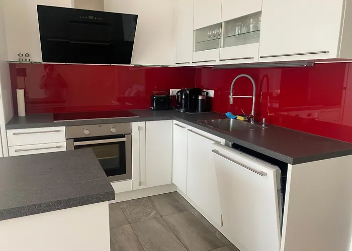 Apartament Burgblick Haus Fux-immo, 10min Zum Skifahren, 10 Min Zum See, Rundherum Wandern Und Radeln Villach