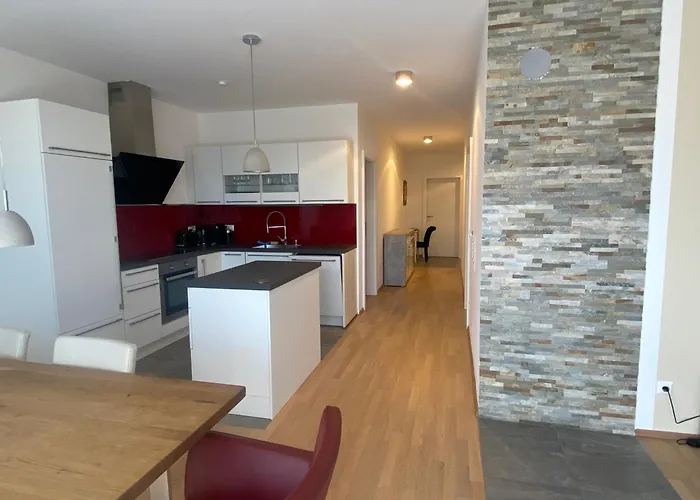 Burgblick Haus Fux-immo, 10min Zum Skifahren, 10 Min Zum See, Rundherum Wandern Und Radeln Apartament Villach