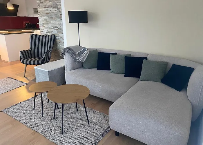 Burgblick Haus Fux-immo, 10min Zum Skifahren, 10 Min Zum See, Rundherum Wandern Und Radeln Apartament Villach